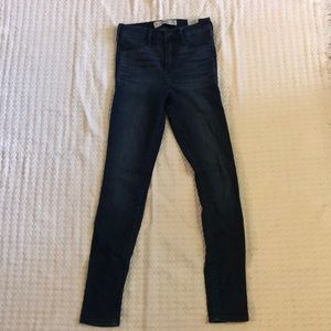 Hollister High Rise Skinny Jeans